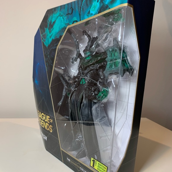 Leaguers of Legends Thresh figure - Picture 5 of 6